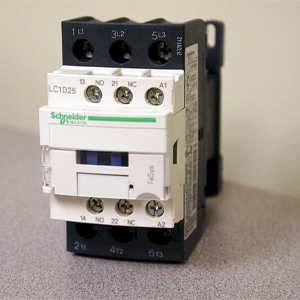 کاربرد کنتاکتور در تابلو برق چیست؟